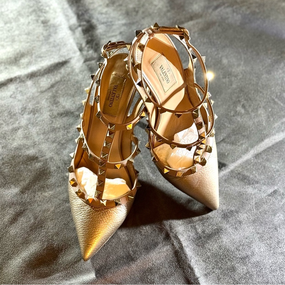 Valentino Rockstud Ankle Strap Pumps Size 39.5